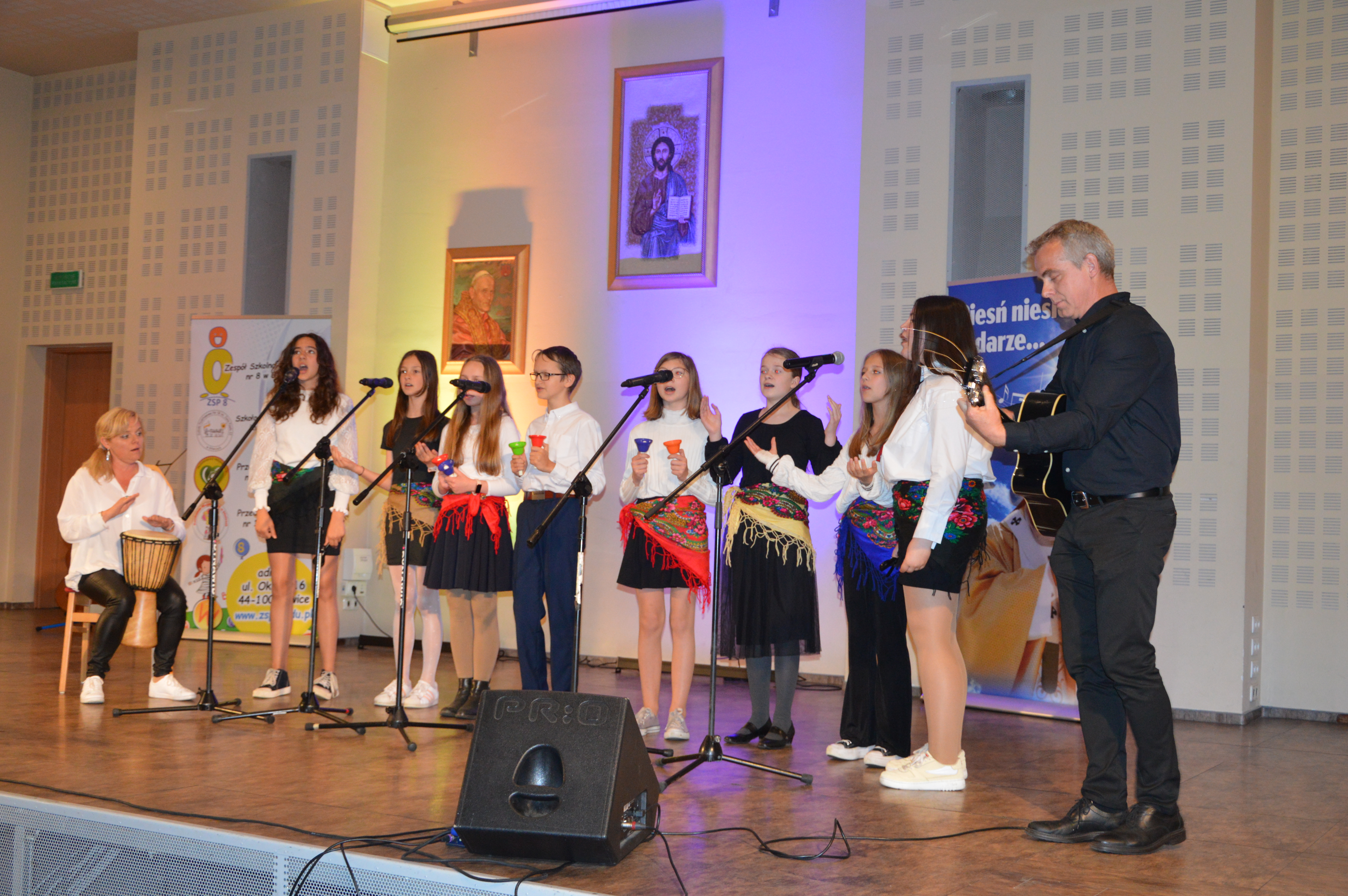 Koncert laureatów XVI Wojewódzkiego Konkursu Piosenki Religijnej "Pieśń niesiemy w darze"