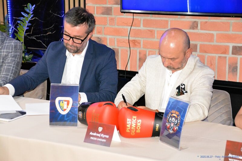 Fot. A. Oksztul/ piast.gliwice.pl Podpisanie porozumienia
