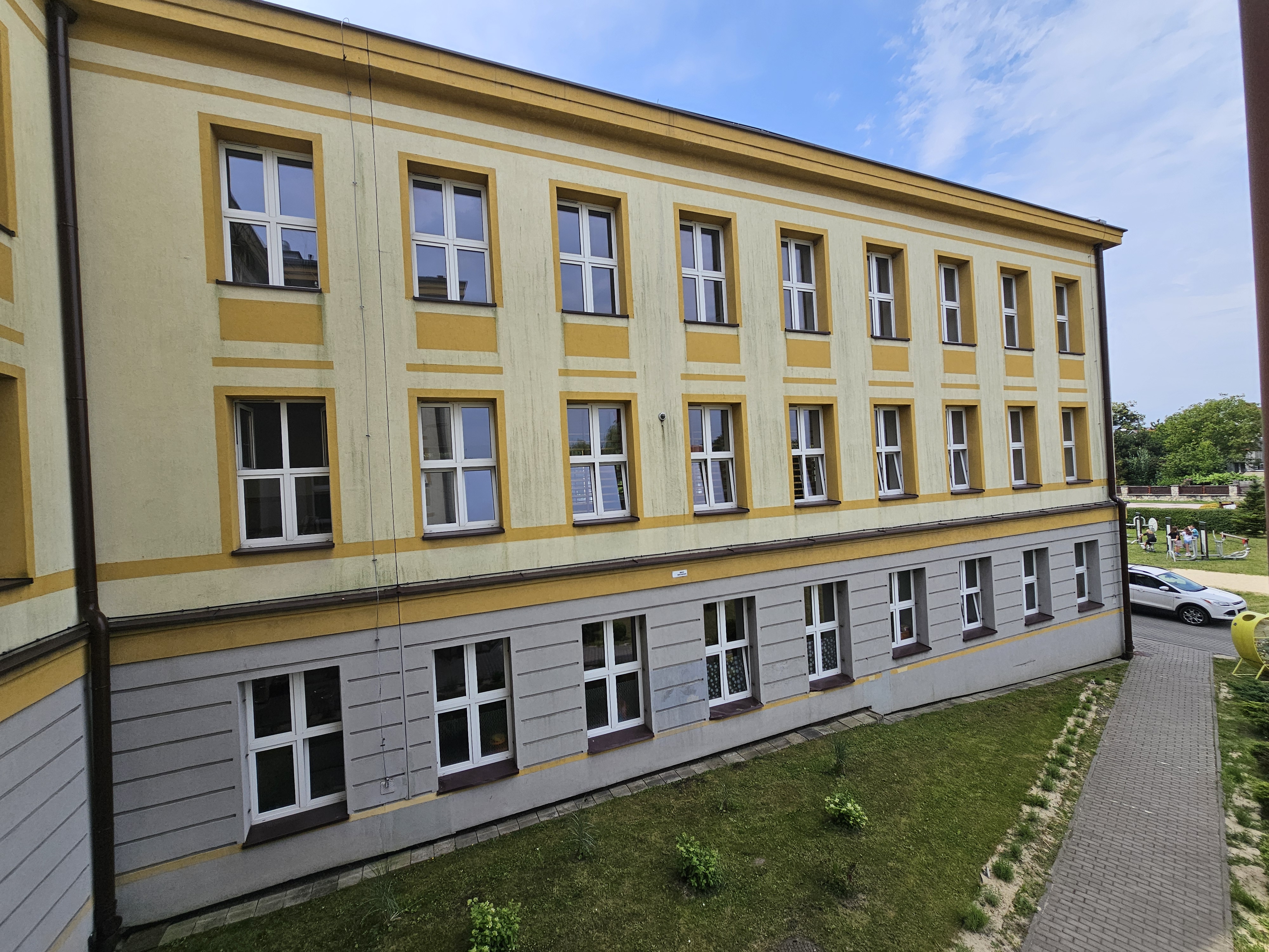 Sala gimnastyczna przy ZSP nr 1