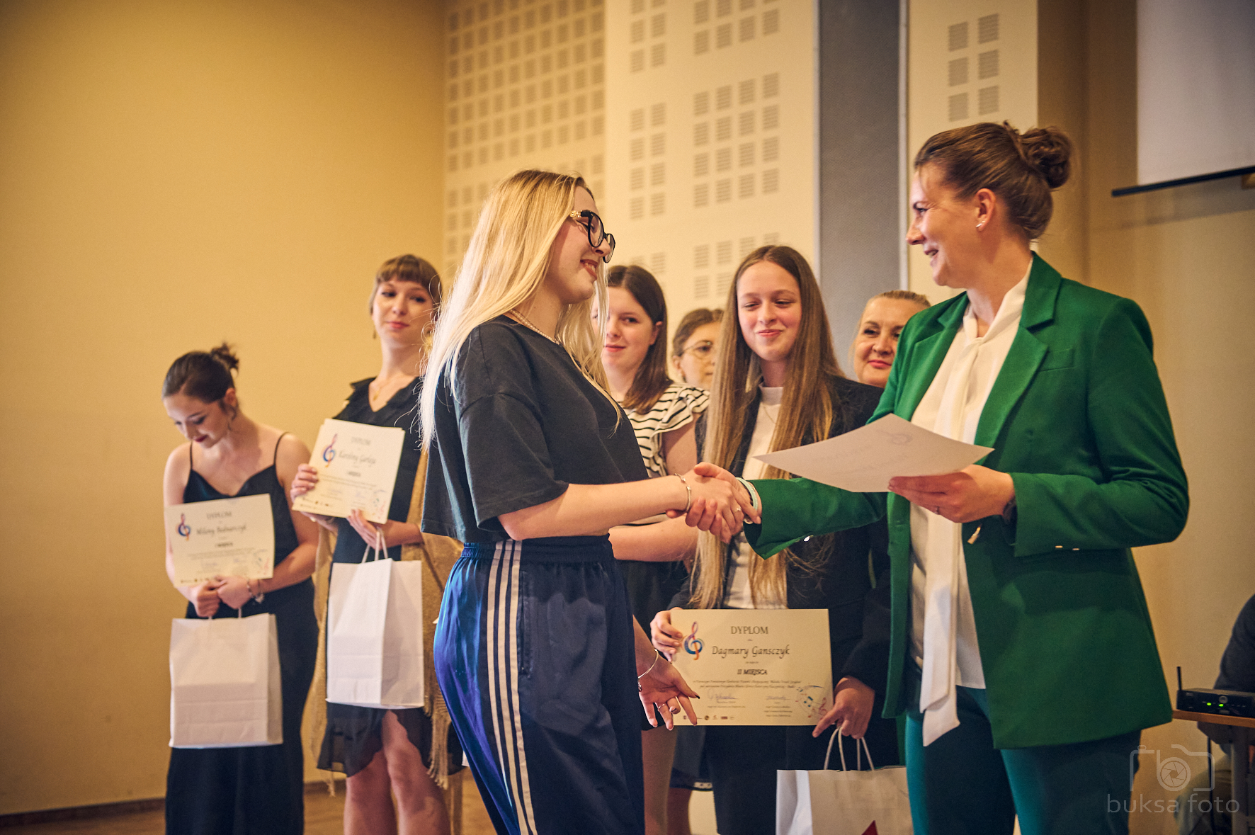 I Powiatowy Konkurs Piosenki Obcojęzycznej "Melodie trzech języków" I Powiatowy Konkurs Piosenki Obcojęzycznej "Melodie trzech języków"