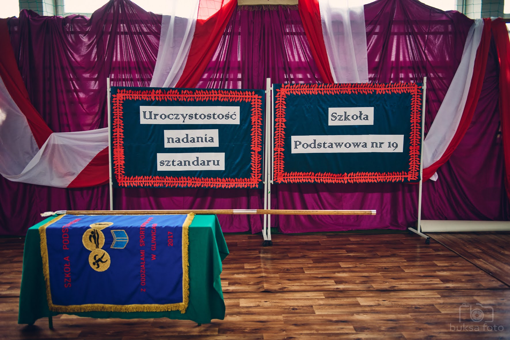 Uroczystość nadania sztandaru i zakończenie roku szkolnego w SP19 w ZSO8 w Gliwicach