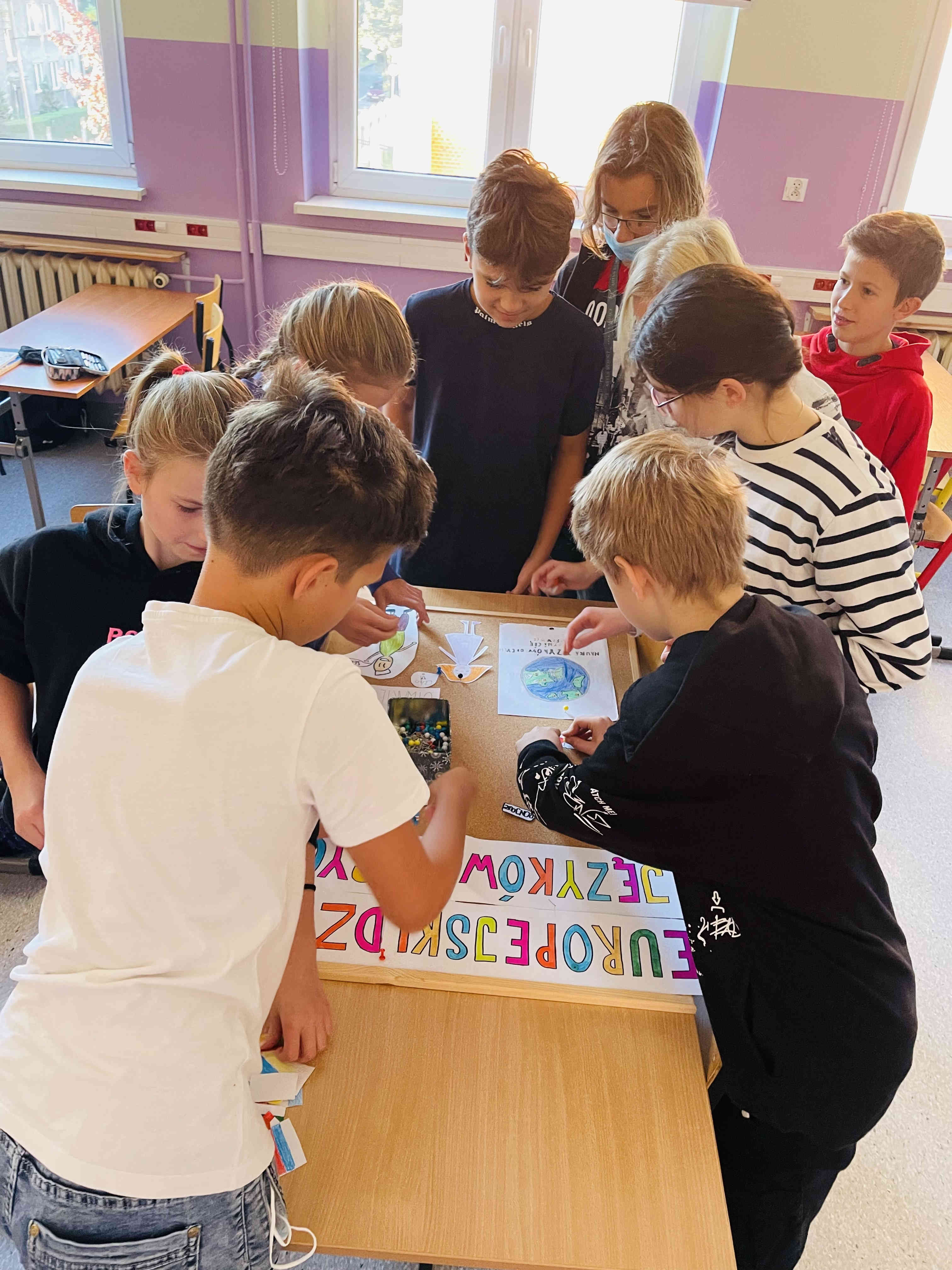 Europejski Dzień Języków w Szkole Podstawowej nr 9 im. Jana III Sobieskiego w Gliwicach. Europejski Dzień Języków w Szkole Podstawowej nr 9 im. Jana III Sobieskiego w Gliwicach.