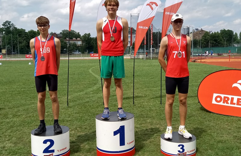 Mikołaj Rolecki na 2. miejscu podium