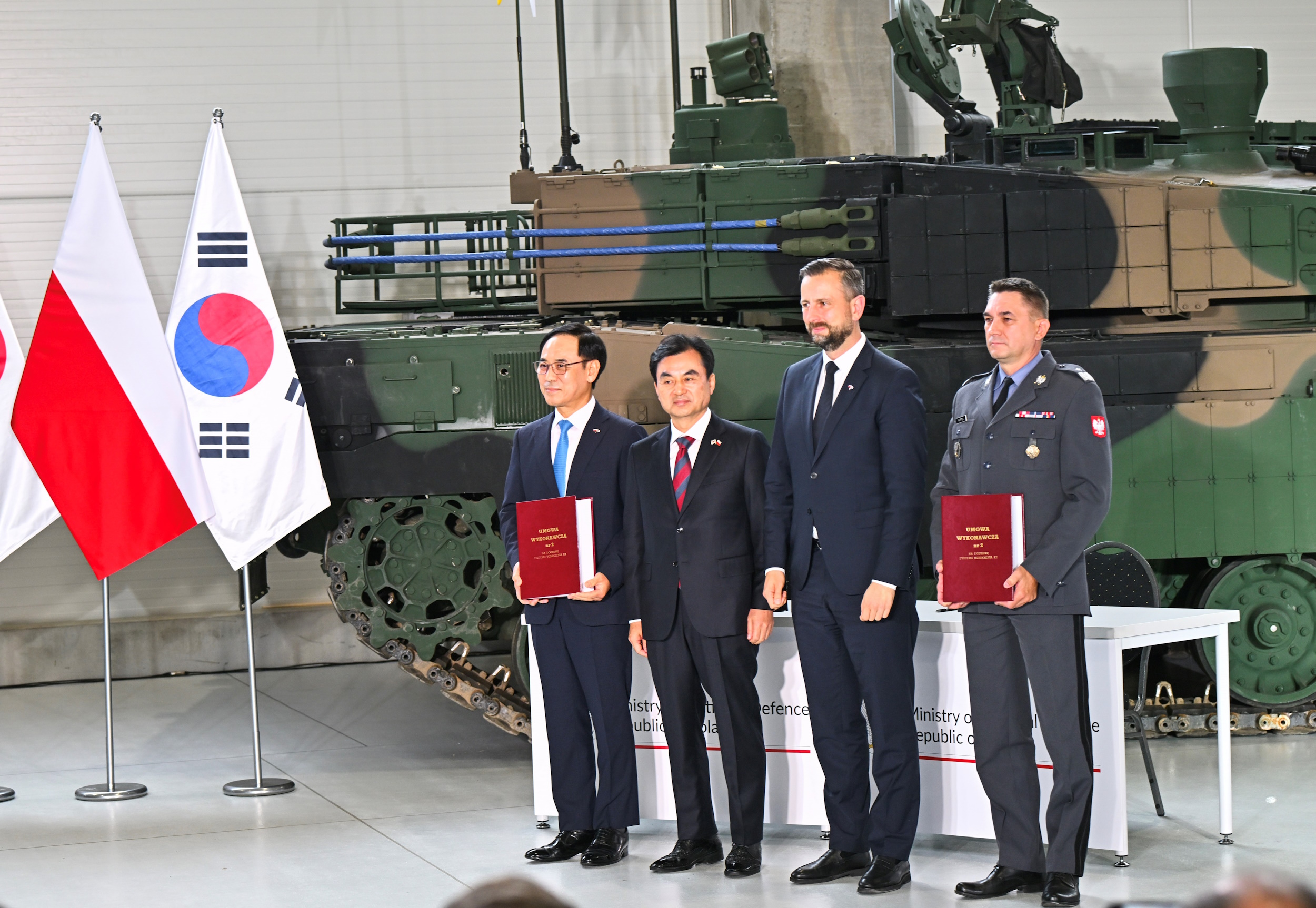 BUMAR-ŁABĘDY będzie znowu produkował czołgi. Polsko-koreańska umowa podpisana