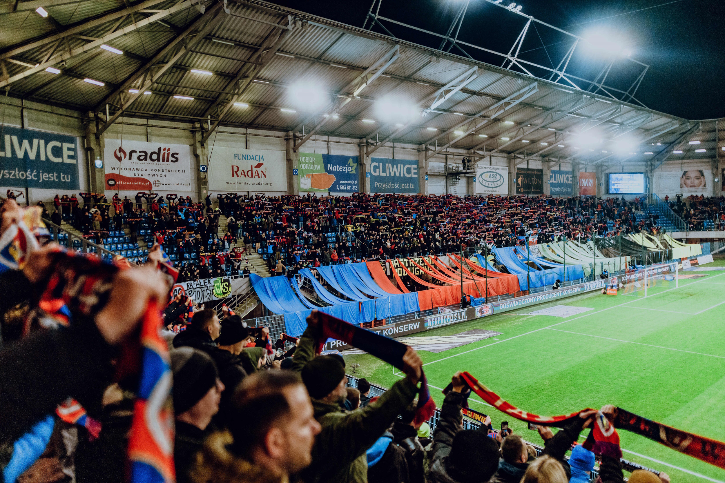 Kibice Piasta Gliwice na trybunach