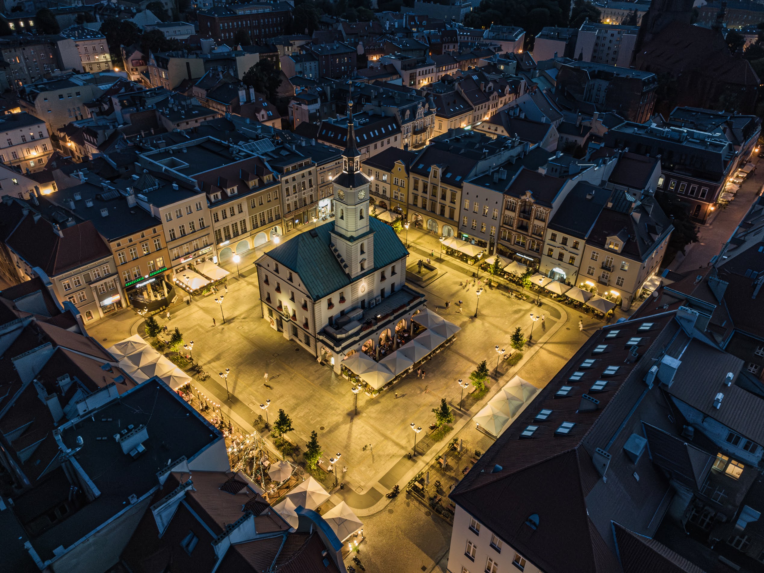 Rynek jeszcze piękniejszy! Odnowione latarnie podkreślą jego wyjątkowy charakter