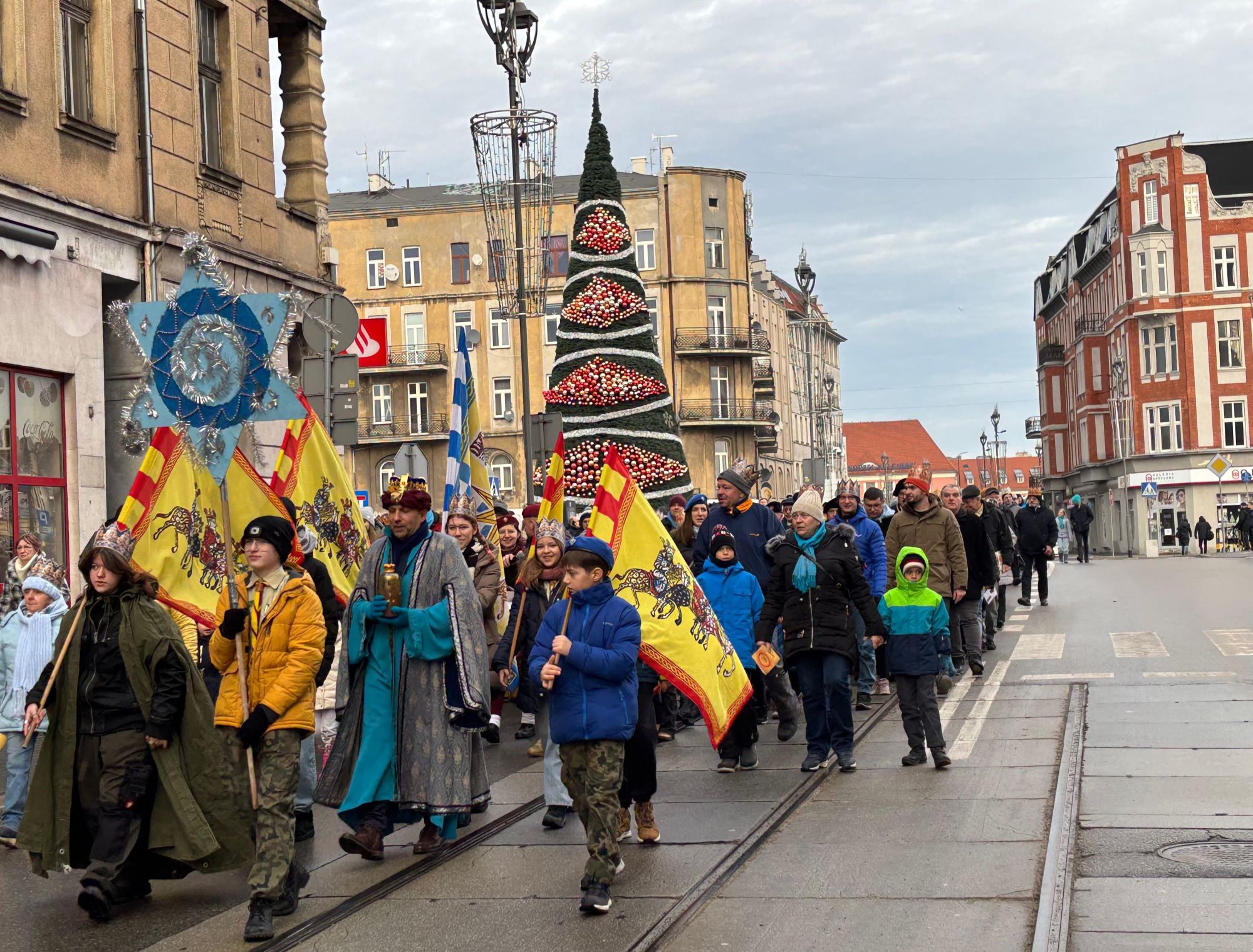 Orszak Trzech Króli dotarł na gliwicki Rynek