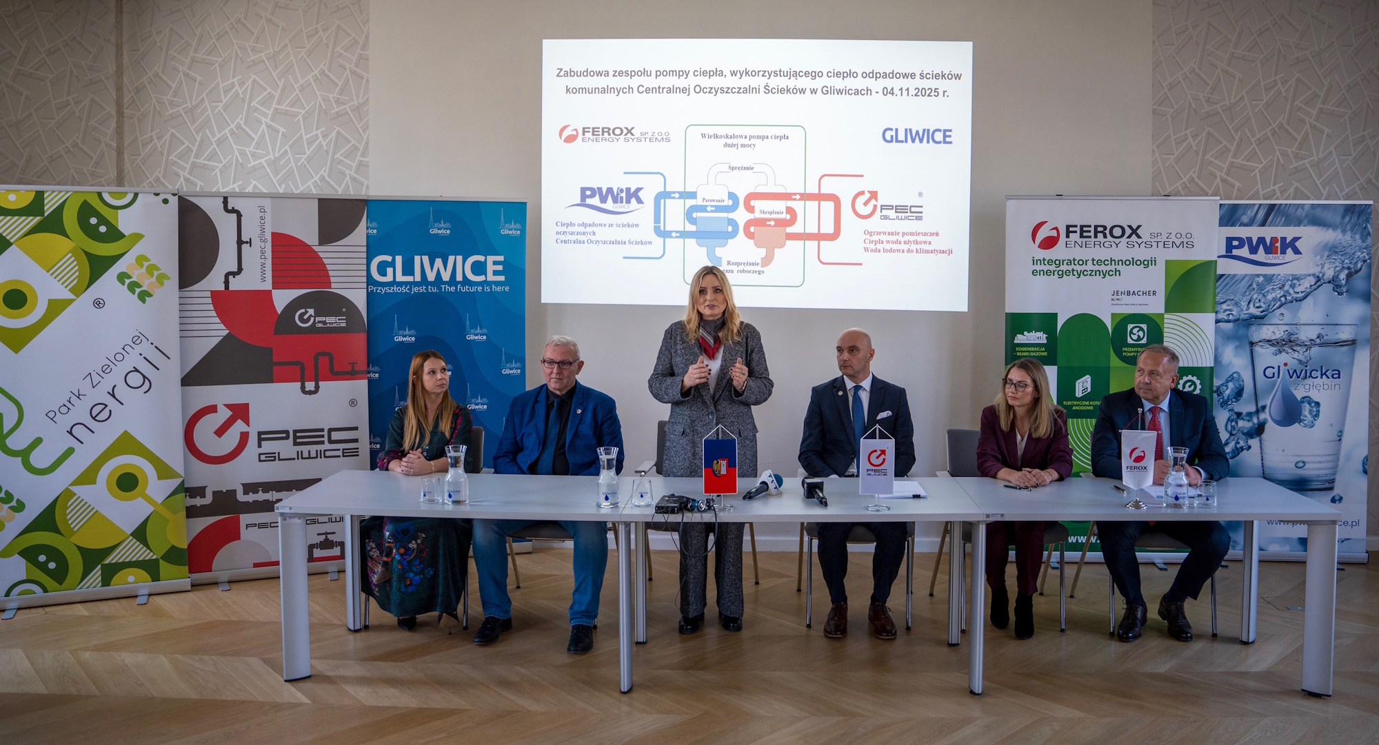 kobiety i mężczyźni