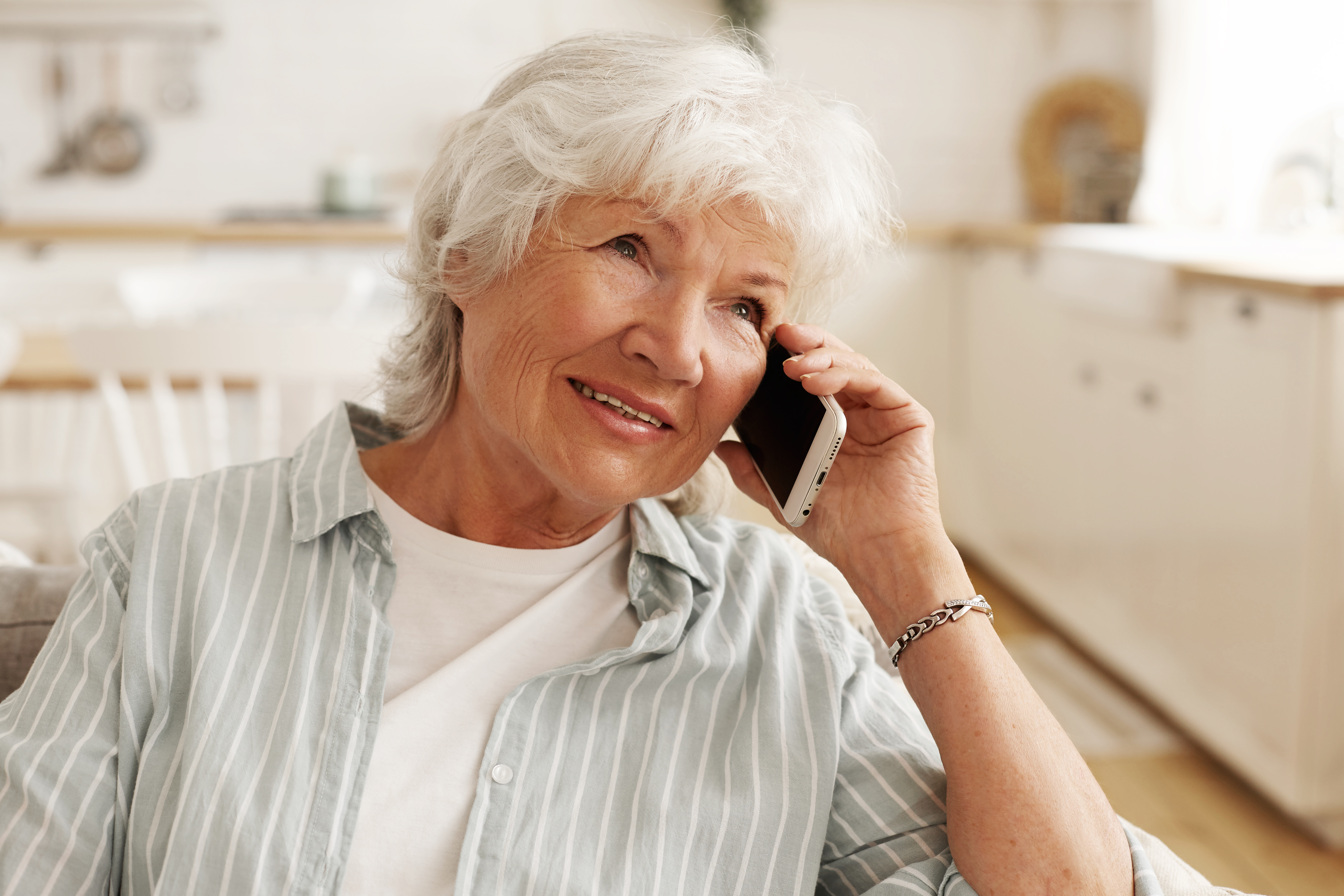 Telefon życzliwości dla seniorów – ochotnicy poszukiwani